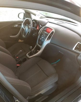 Opel Astra cena 24900 przebieg: 181860, rok produkcji 2011 z Szydłowiec małe 56